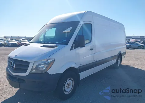 2015 Mercedes-Benz Sprinter 2500 High Roof from USA, damaged, VIN WD3PE8DB4FP127841